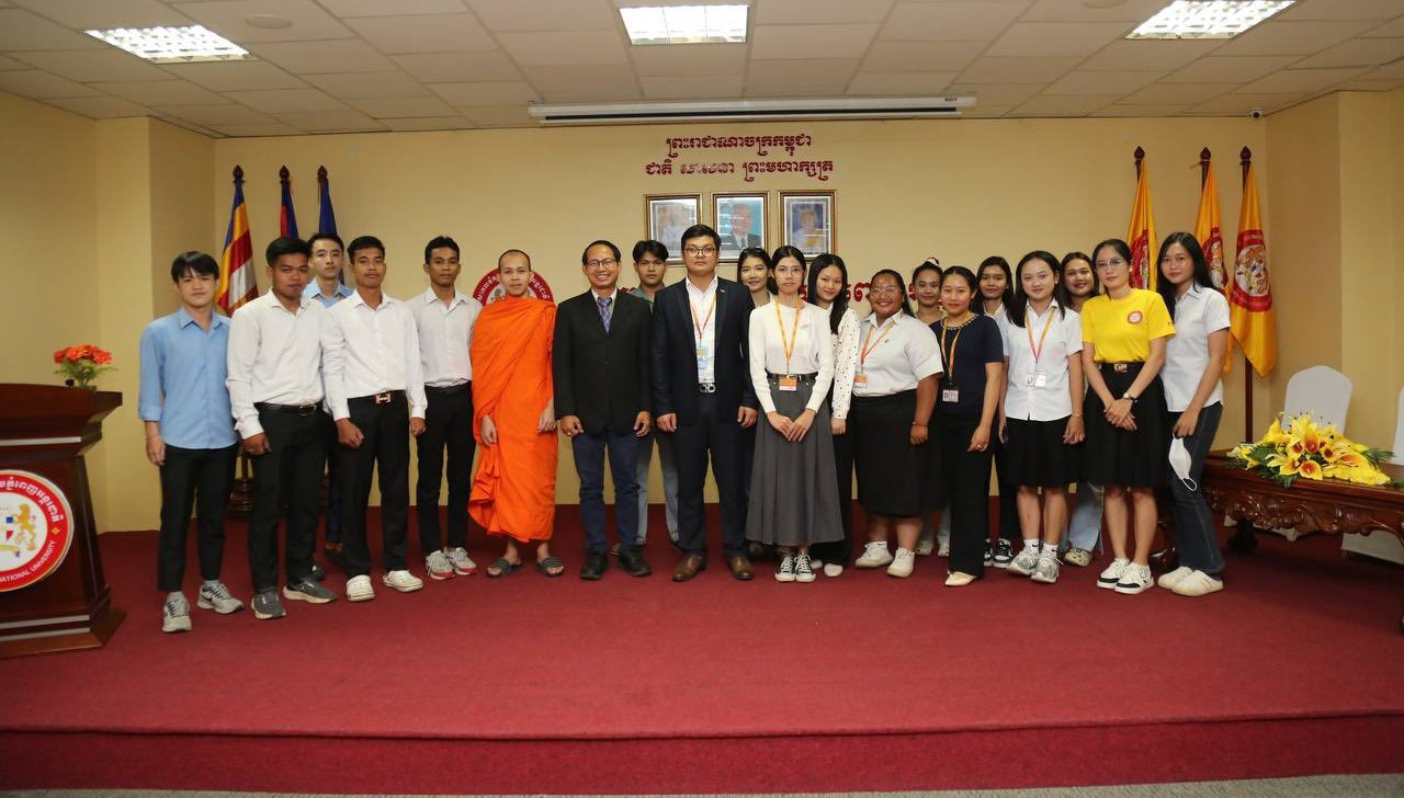 金边国际大学学术单位实验室,供学生实践操作